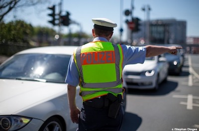 Symbol Polizei Beamter Verkehrsregelung