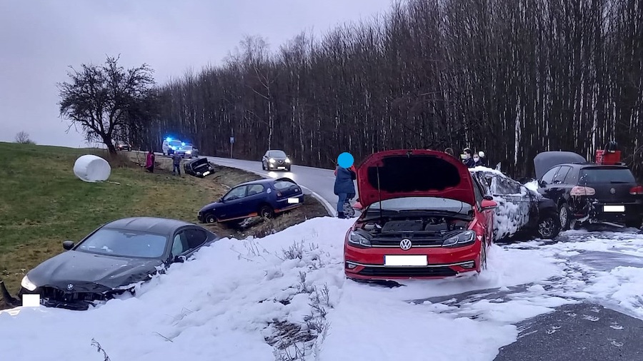 Verkehr Unfall Schaum Karambolage