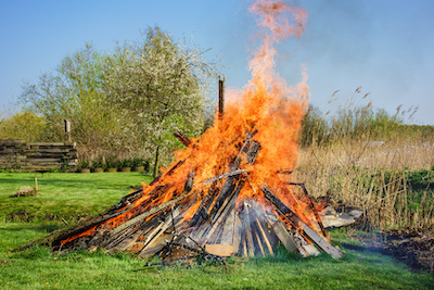 Symbol Feuer Osterfeuer