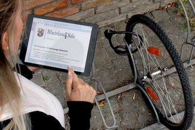 Symbol Polizei Onlinewache Tablet